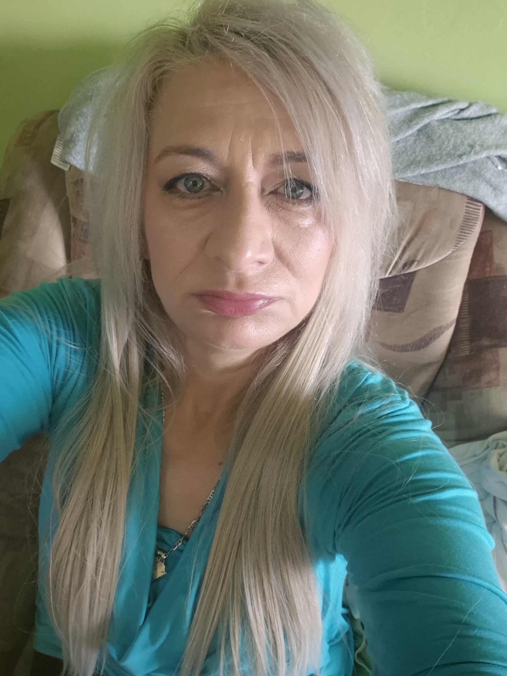 Platinum Plava Ombre │Ravna │60cm │Ekstenzije na klipse / češljiće photo review