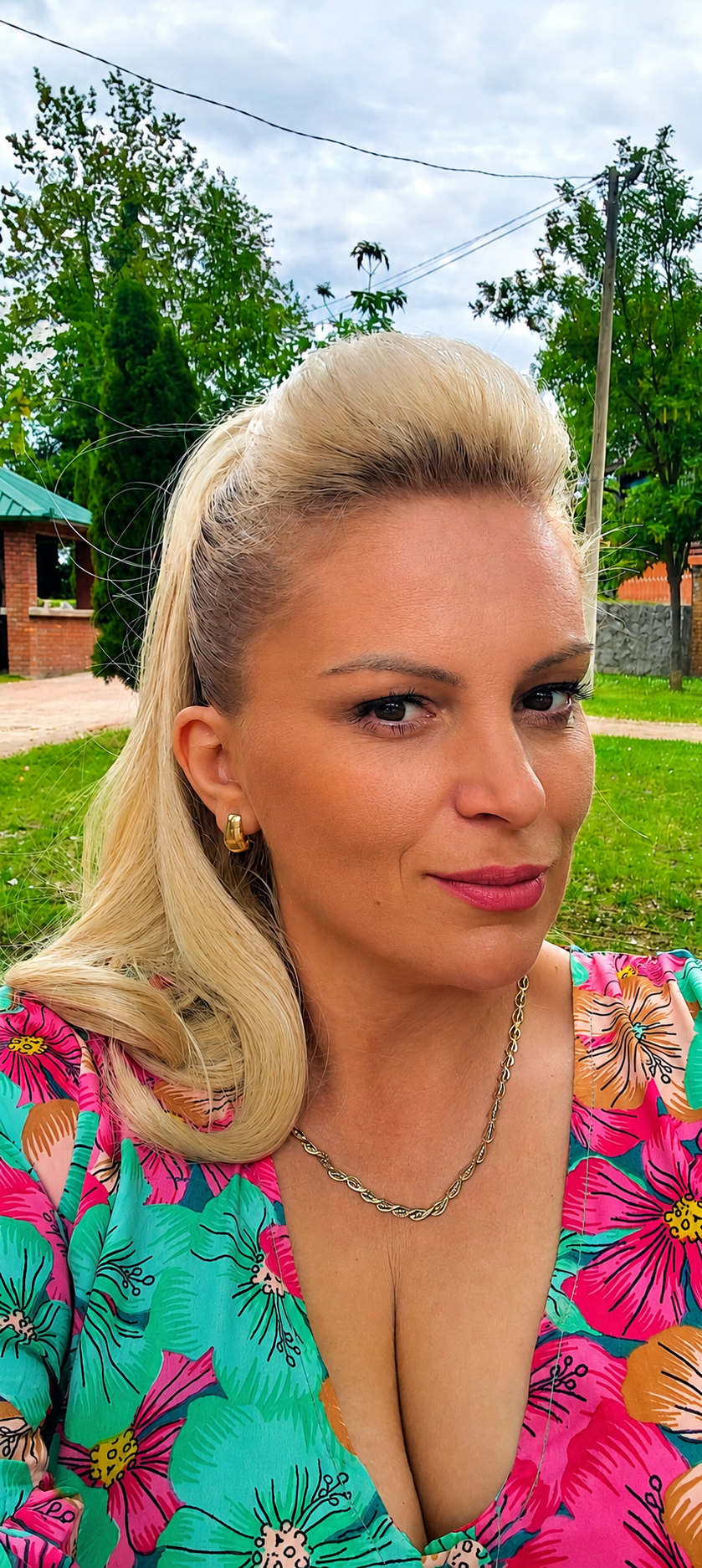 Šampanjac / Srednje Plava │ Ariana │ 40cm │ Rep na mrežicu photo review