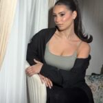 Ariana rep photo review